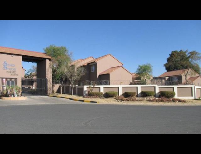 2 BEDROOM APARTMENT FOR SALE IN HALFWAY GARDENS